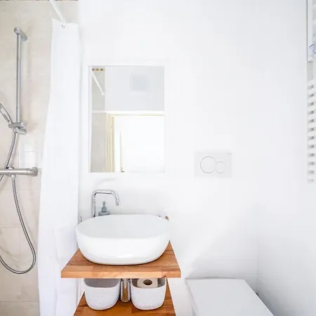 Dimora Atze - Casa Familiare Con Terrazza A Holiday home *